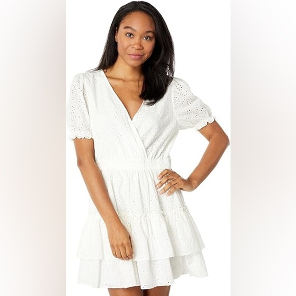 NEW w/TAGS WAYF White Eyelet Reese Smocked Waist Tiered Mini Dress Size Medium - Picture 1 of 10